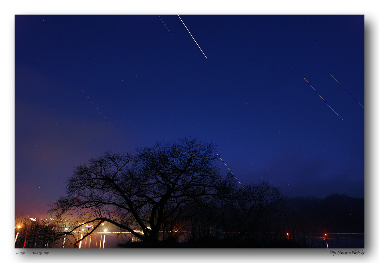 Startrails_copy.jpg